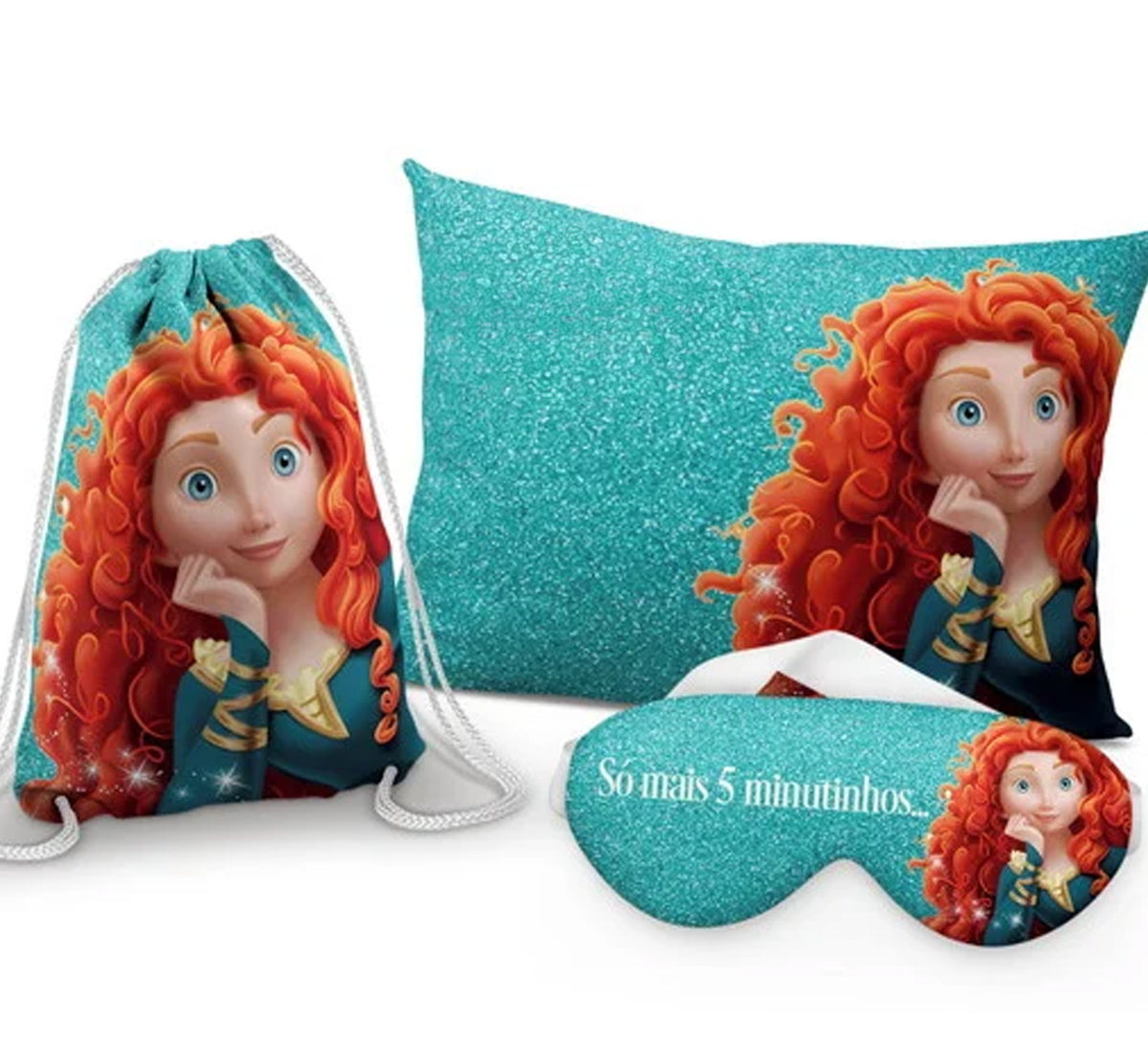 Kit Merida, turquesa com personagem, com almofada, sacochila e máscara de dormir.