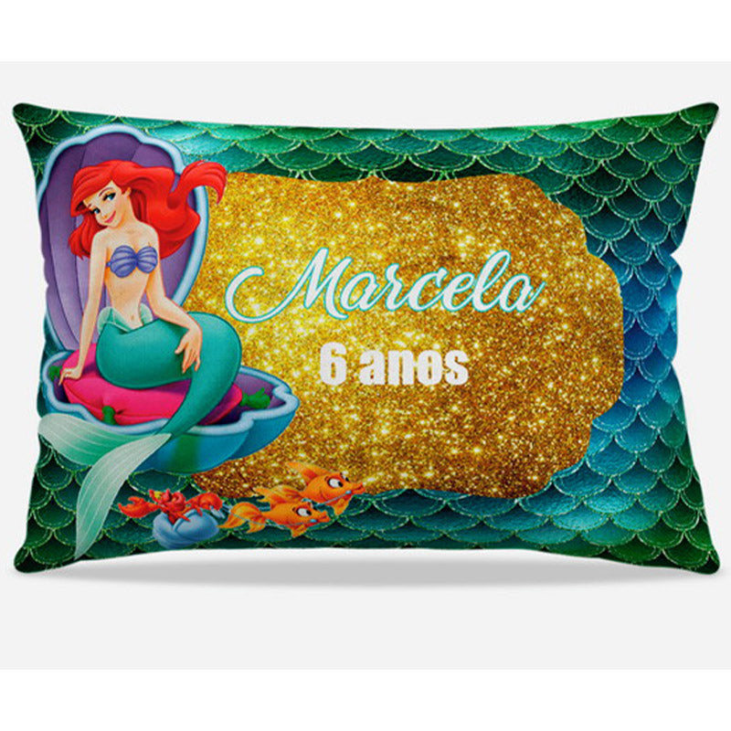 Almofada personalizada Retangular: Ariel Verde com Moldura Dourada