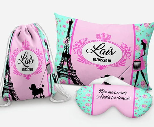Kit Paris, rosa com torre eiffel, com almofada, sacochila e máscara de dormir.