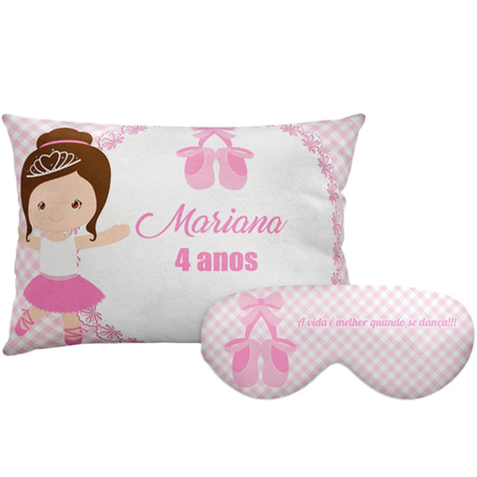Kit Bailarina personalizado: almofada retangular e máscara de dormir, estampa xadrez rosa.