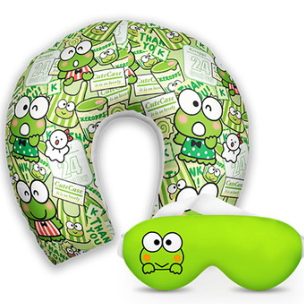 Kit infantil Keroppi: almofada de pescoço e máscara de dormir personalizadas, estampa verde.
