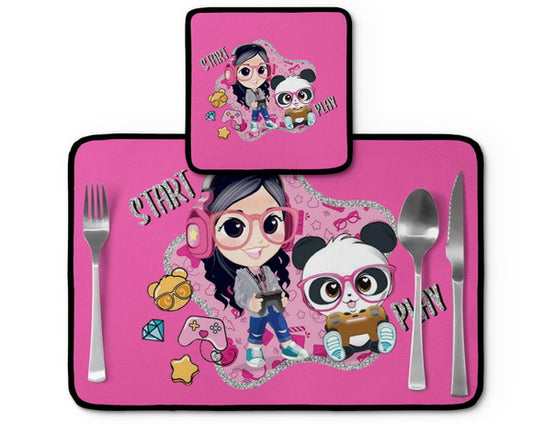 Jogo americano Luluca, rosa com panda e estrelas, com porta-prato e porta-copo.