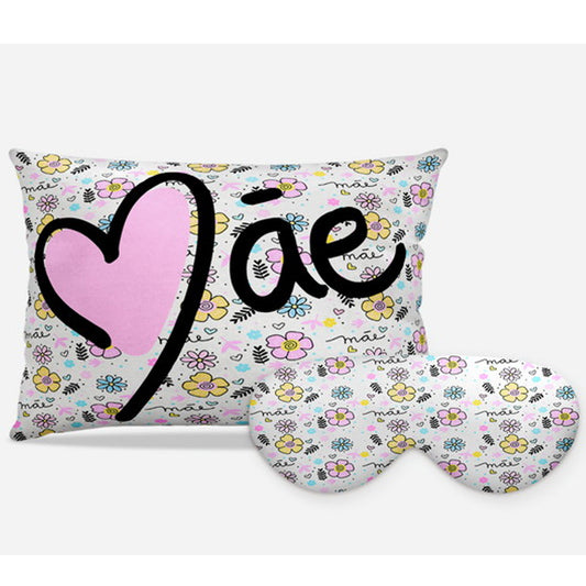 Kit Dia das Mães personalizado: almofada retangular e máscara de dormir, estampa coração rosa.