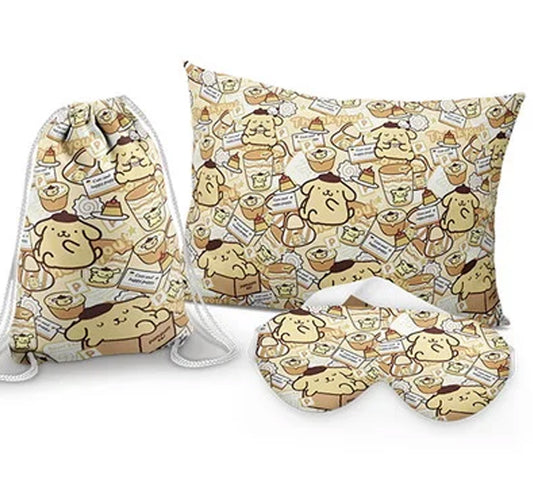 Kit Pompompurin, bege com desenhos, com almofada, sacochila e máscara de dormir.