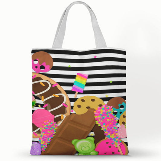 Ecobag personalizada Confeitaria: doces e listras pretas, com alças.