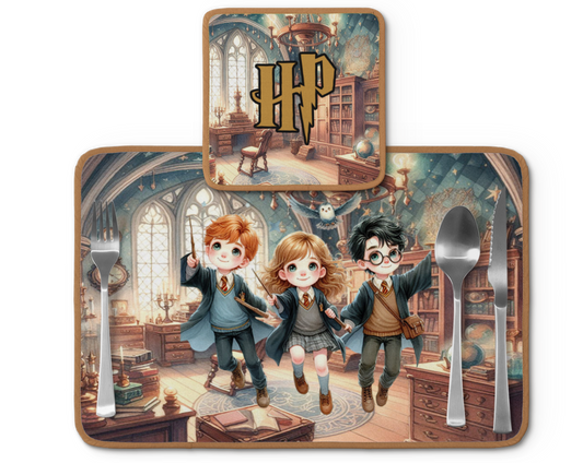 Jogo americano Harry Potter, personagens no castelo, com porta-prato e porta-copo.