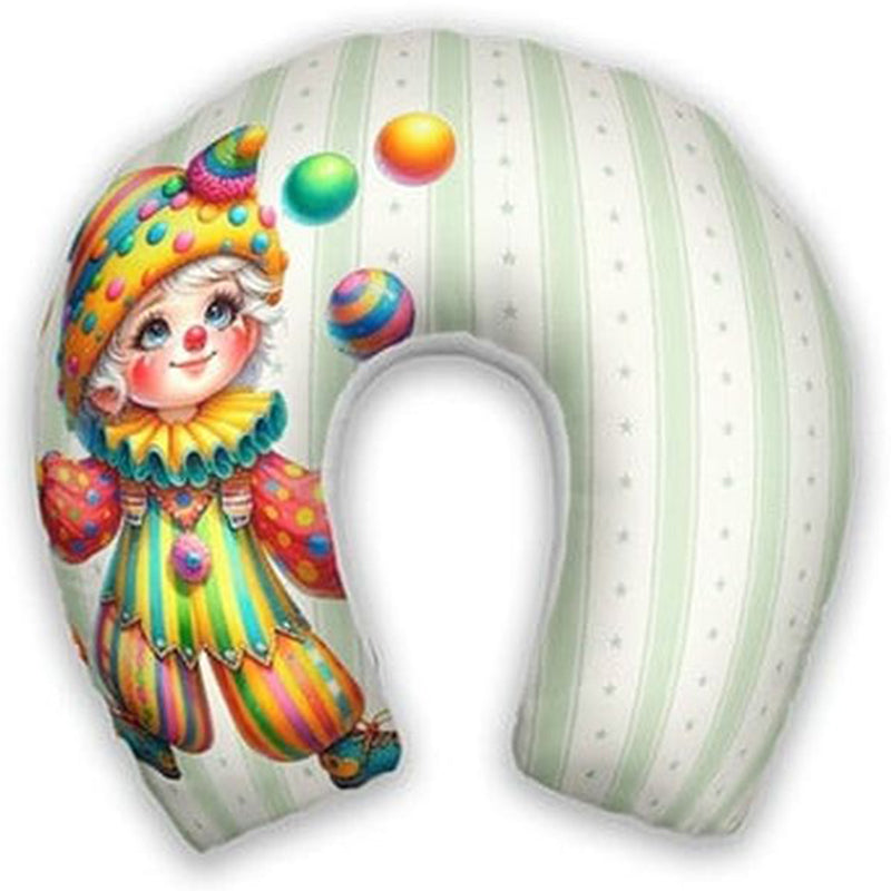 Almofada de pescoço infantil Circo: palhaço, bolas coloridas e listras verticais em verde claro.