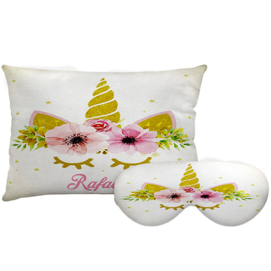Kit Unicórnio personalizado: almofada retangular e máscara de dormir, estampa flores douradas.
