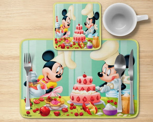 Jogo americano Mickey e Minnie, verde com doces, com porta-prato e porta-copo.