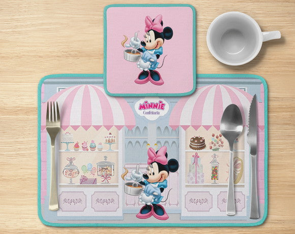 Jogo americano Minnie, confeitaria rosa e azul, com porta-prato e porta-copo.