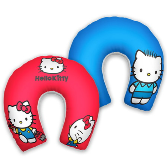 Almofada de pescoço infantil Hello Kitty: Hello Kitty em destaque, com áreas azuis e vermelhas.