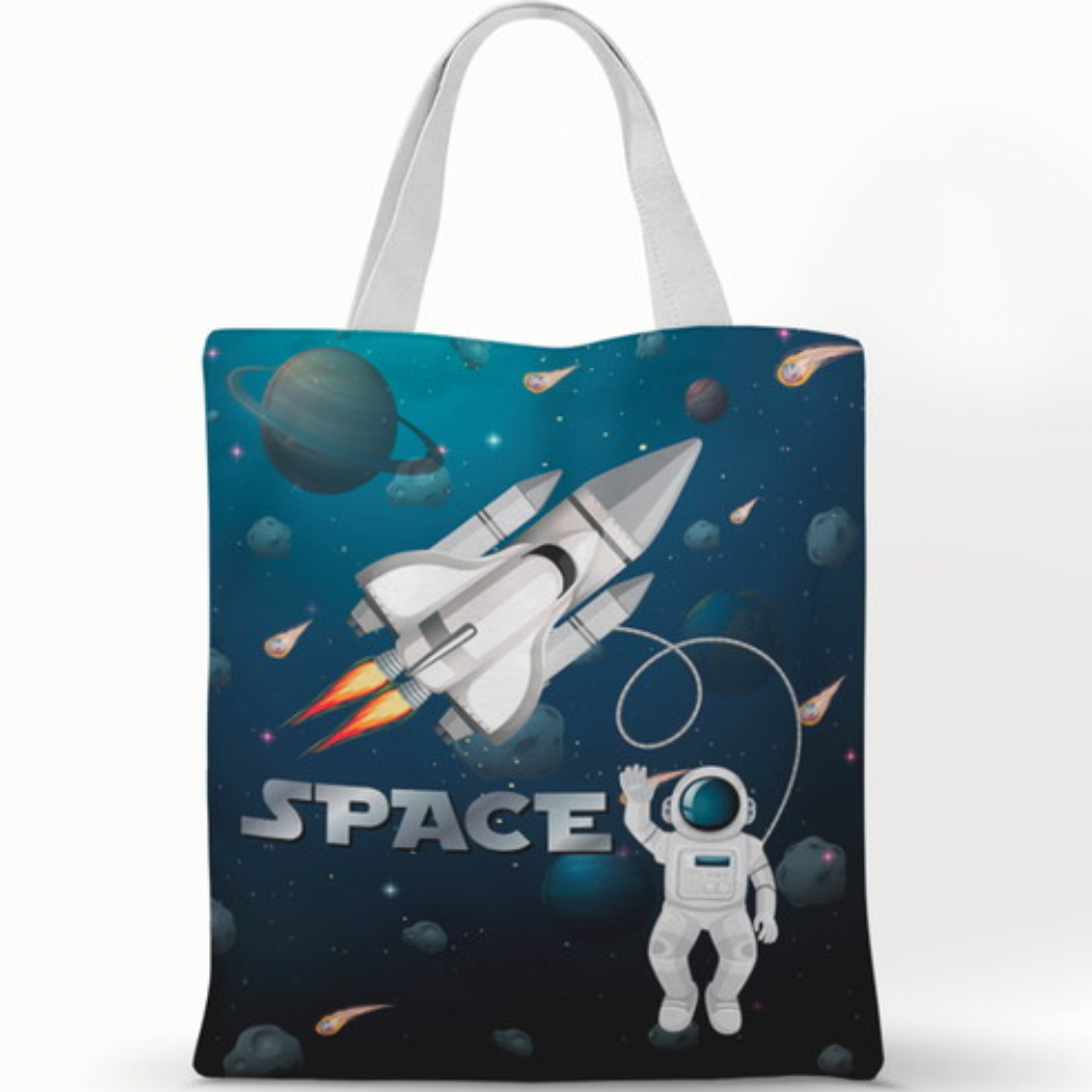 Ecobag personalizada Espaço: azul com foguete e planetas, com alças.