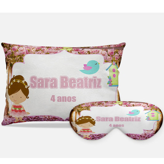 Kit Jardim personalizado: almofada retangular e máscara de dormir, estampa flores rosa.