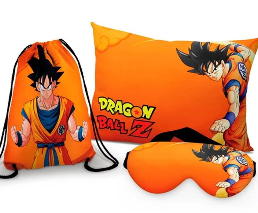 Kit Dragon Ball, laranja com goku, com almofada, sacochila e máscara de dormir.