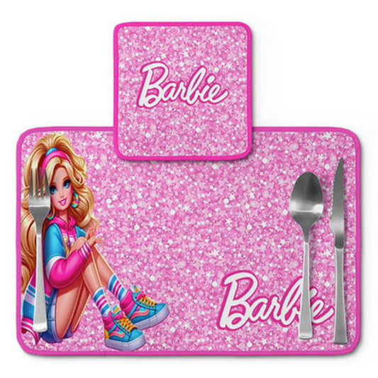 Jogo americano Barbie, rosa com estampa pontilhada, com porta-prato e porta-copo.