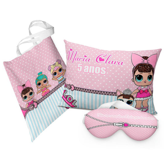 Kit LOL personalizado: almofada 20x30 cm, ecobag 25x32 cm e máscara de dormir, estampa poás rosa.
