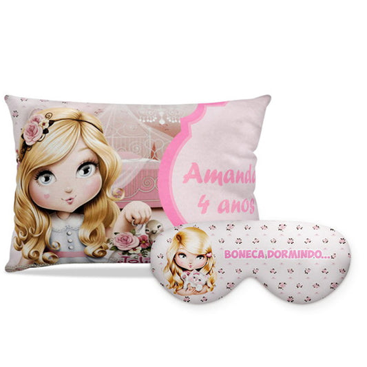 Kit Boneca personalizado: almofada retangular e máscara de dormir, estampa flores rosa.