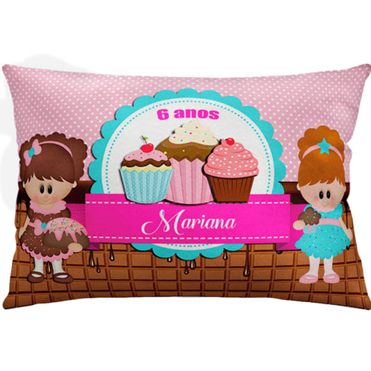 Almofada personalizada Retangular: Confeitaria Rosa com Cupcakes