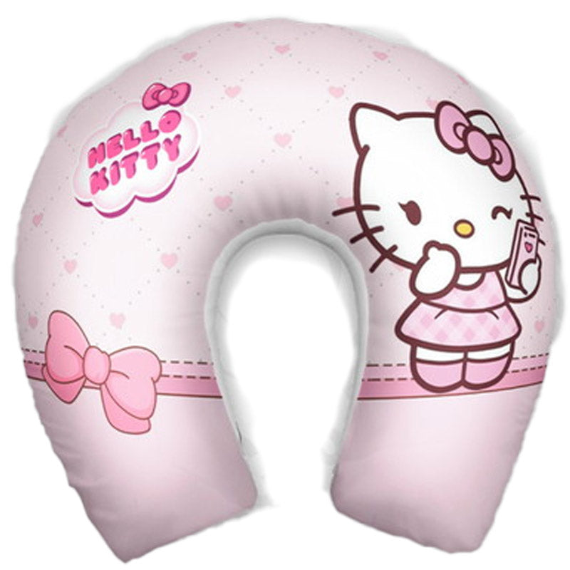 Almofada de pescoço infantil Hello Kitty: Hello Kitty e pequenos laços rosa sobre fundo claro.