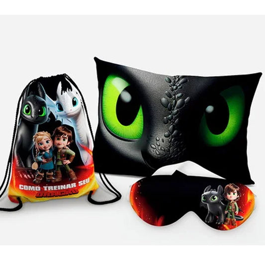 Kit Banguela, preto com olhos verdes, com almofada, sacochila e máscara de dormir.