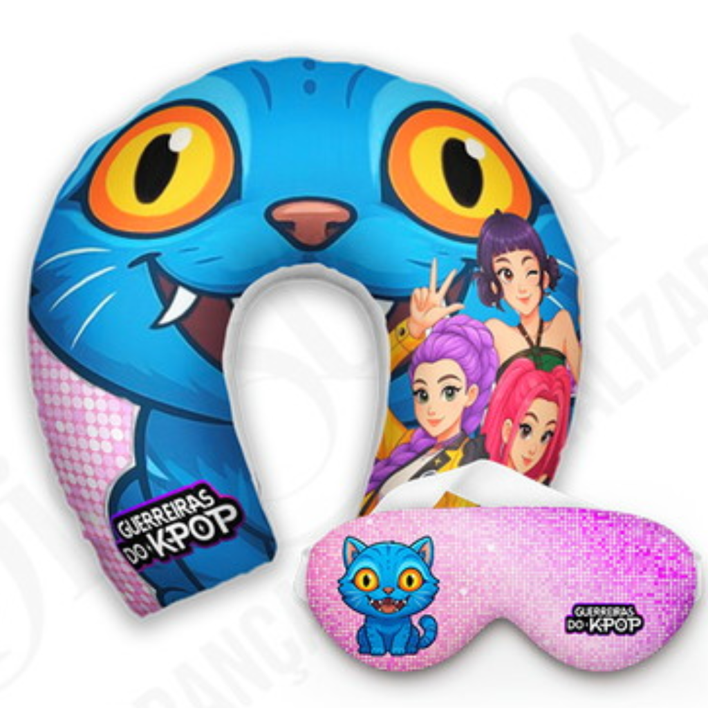 Kit infantil Guerreiras K-Pop: almofada de pescoço e máscara de dormir personalizadas, estampa gato azul.